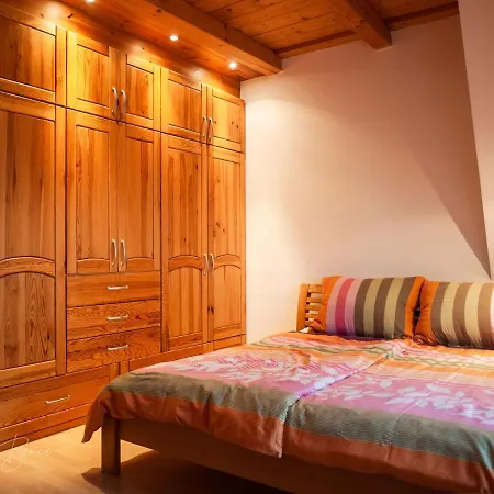 Moai Apartment *
